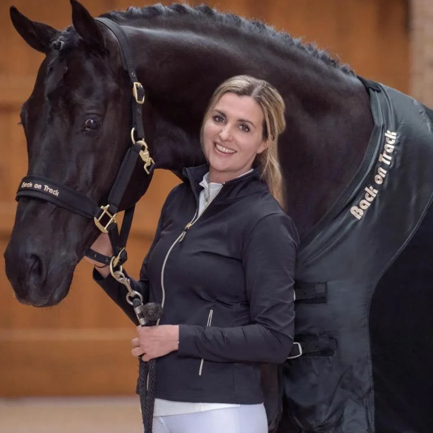 back-on-track-licol-werano-noi-kjuiqERd-1.webp Discount Back On Track Licol Werano Noir