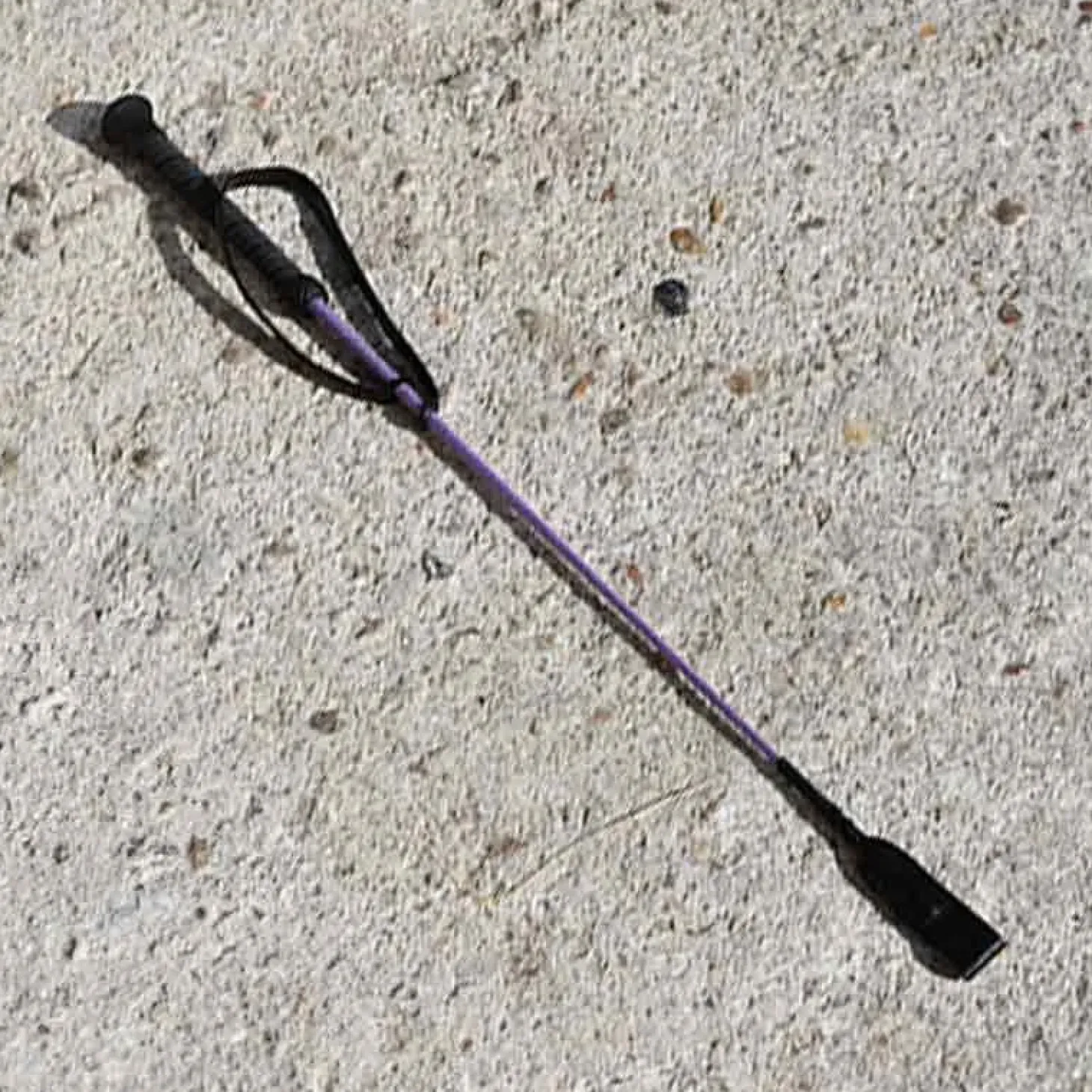 cheval-energy-cravache-tresse-zxjyRcWx-0.webp Discount Cheval Energy - Les Equipements Cheval Energy Cravache Tressée - Noir / Rose