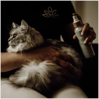 Best Nellumbo Démêlant Lustrant Chien & Chat